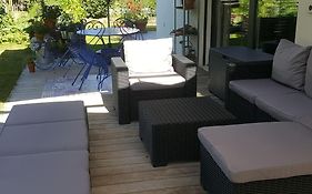 Appartement Dans Un Jardin